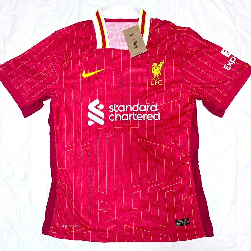 Liverpool soccer jersey 24/25